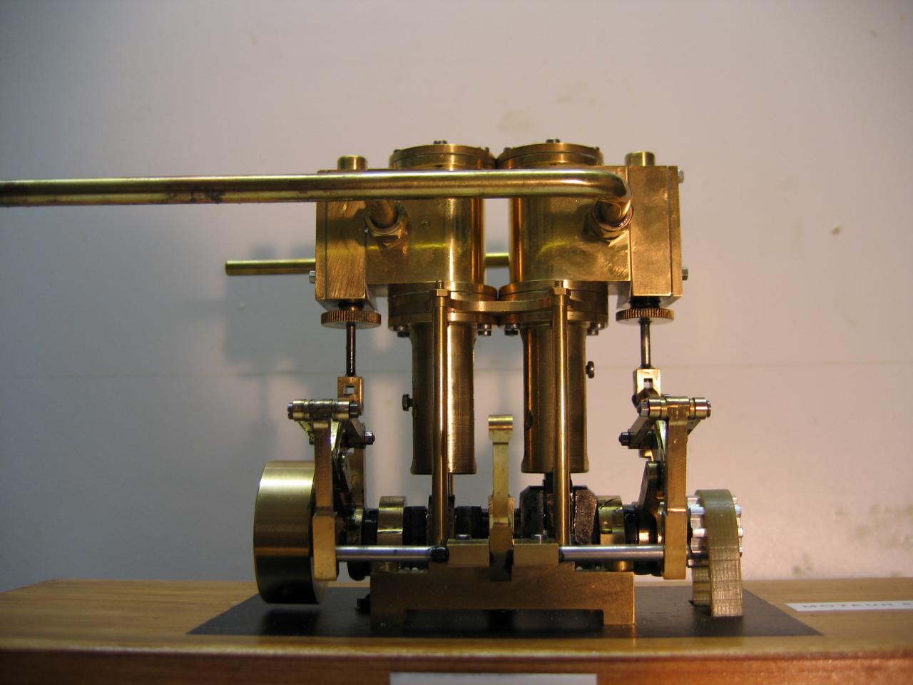 Moteur JMC 8.5 cm3